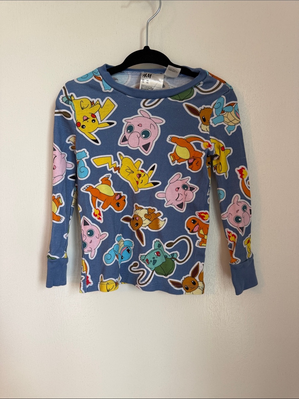 H&M Pokémon sleep shirt in size 4